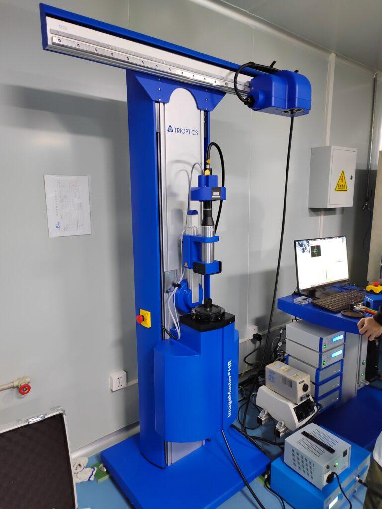 Các thử nghiệm được thực hiện tại COLTS Laboratories – phòng thí nghiệm độc lập chuyên kiểm định chất lượng sản phẩm quang học.